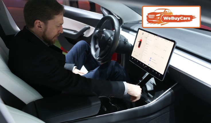blogs/Is Using a Tesla Screen While Driving Illegal